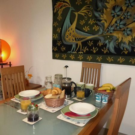 Charroux  Chez Kate Bed & Breakfast エクステリア 写真
