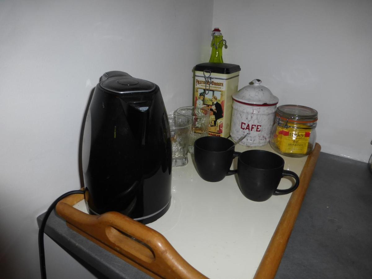 Charroux  Chez Kate Bed & Breakfast エクステリア 写真