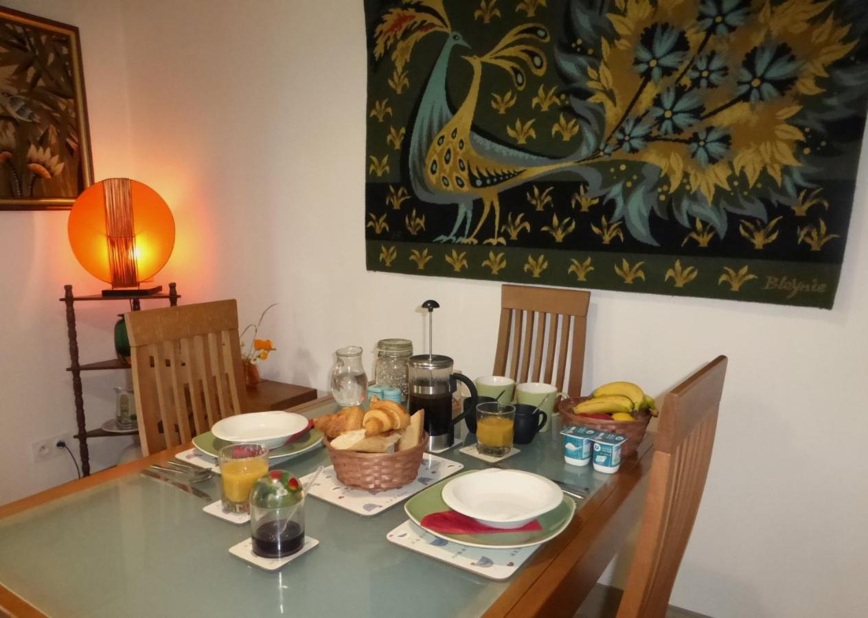 Charroux  Chez Kate Bed & Breakfast エクステリア 写真