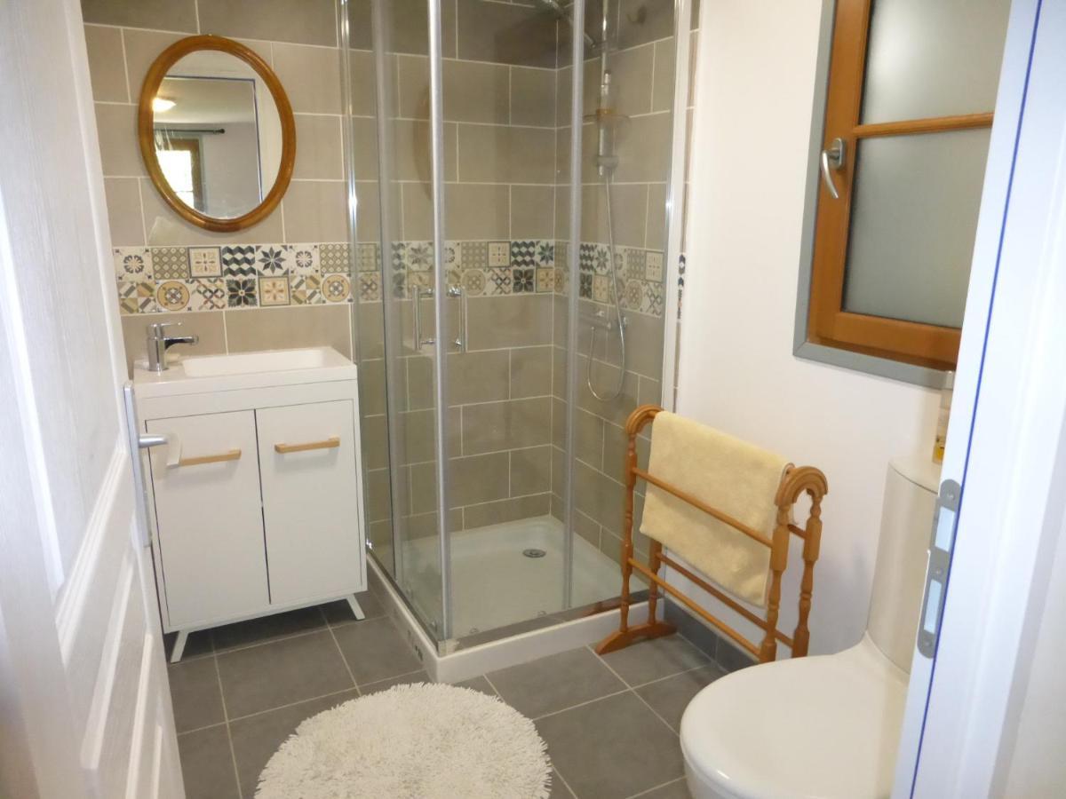 Charroux  Chez Kate Bed & Breakfast エクステリア 写真