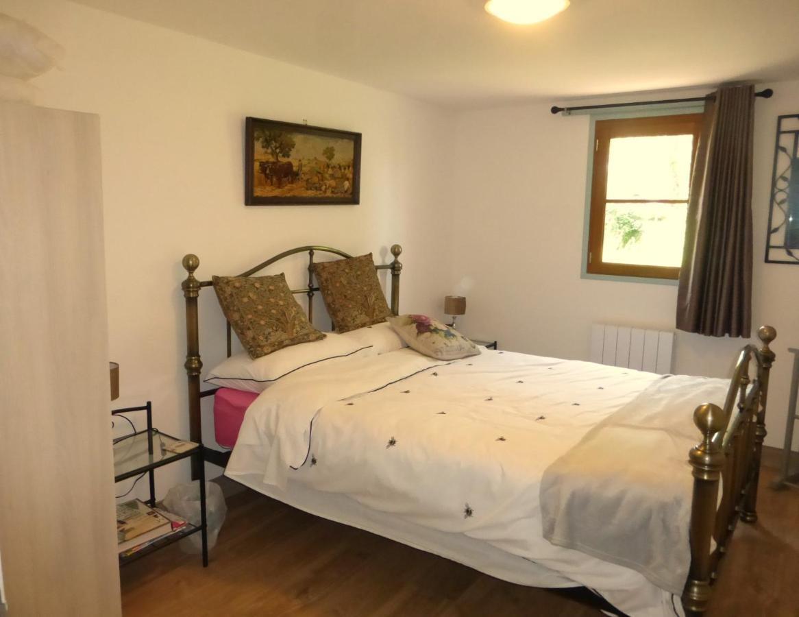 Charroux  Chez Kate Bed & Breakfast エクステリア 写真